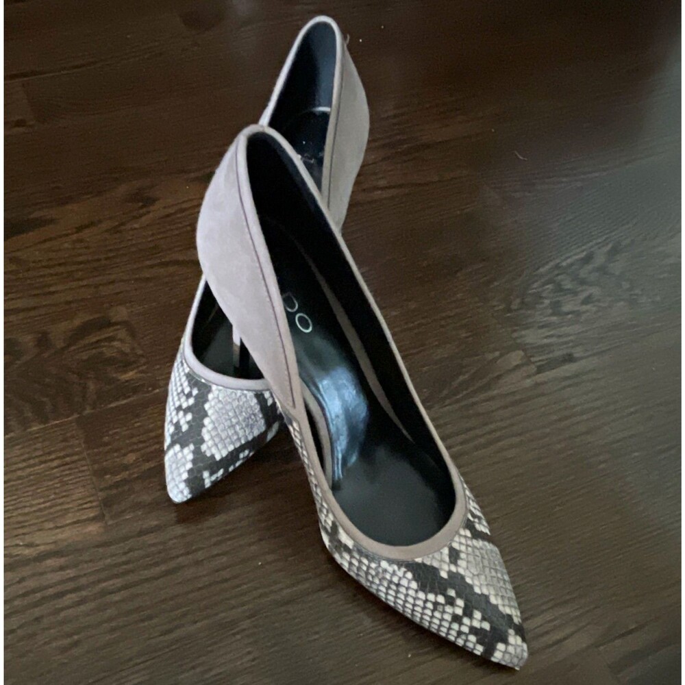ALDO Women's Size 9 Pointed Toe Pump Heels Gray/Black Snake Print Suede